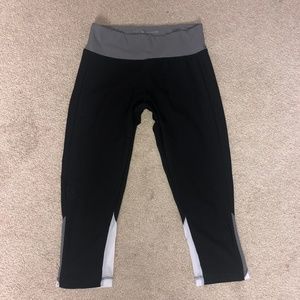 Black Capri Leggings